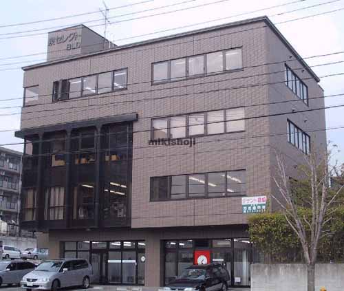 泉セレクトビル 外観