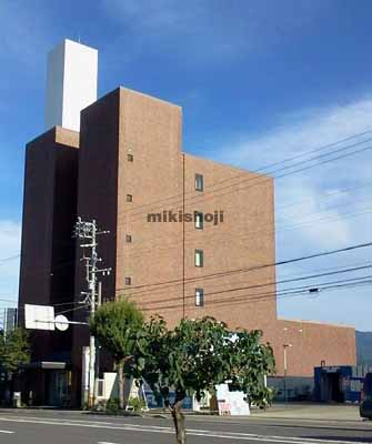 松本ヤマトビル(旧:中部クレーン松本ヤマトビル) 外観