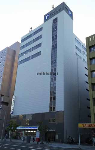 三川町パーキングビル 外観