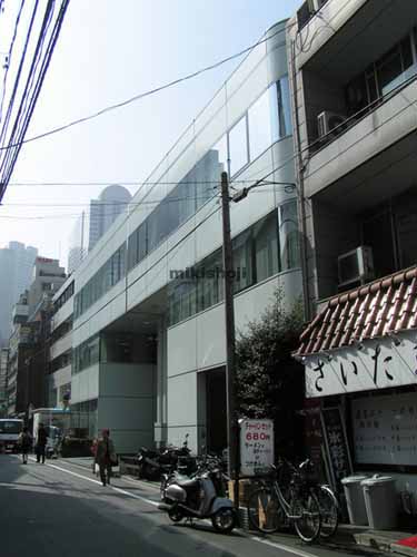 西新宿三晃ビル 外観