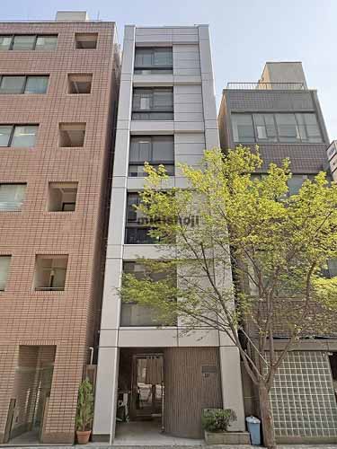 日本橋本石町の安部ビル 外観1