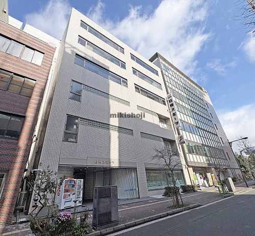 日刊スポーツビル 外観