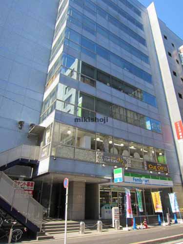 アクセスビル 外観