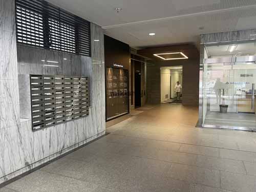 ステーションプラザビル エントランス2