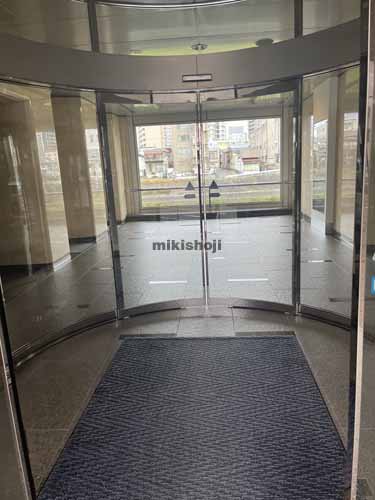 橋市盛岡ビル エントランス1