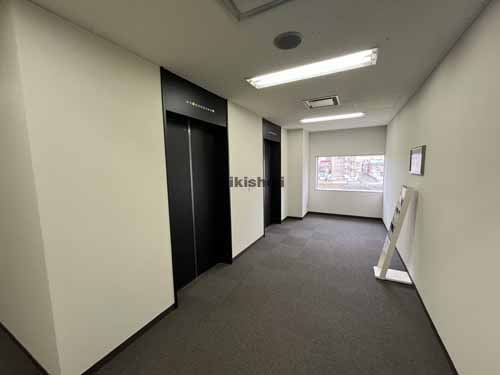 橋市盛岡ビル エレベーターホール2