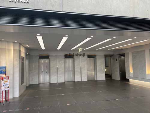 盛岡菜園センタービル エントランス2