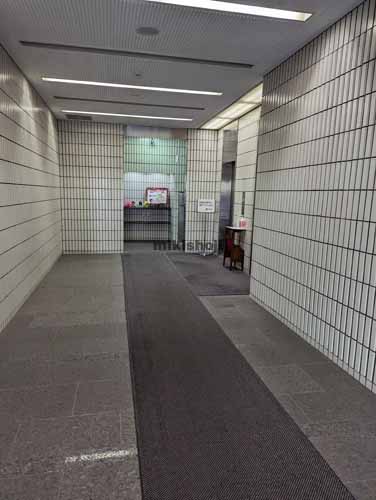 太陽生命青森ビル エントランス4