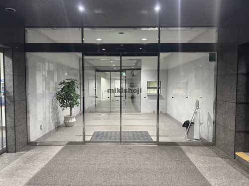 泉エクセルビル エントランス2