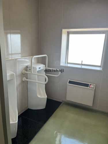 ＳＡＫＡＥ泉中央ビル 水回り1