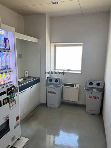 ＳＡＫＡＥ泉中央ビル 水回り2