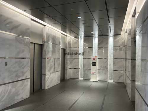 若林区のＡＩ．Ｐｒｅｍｉｕｍ エレベーターホール2