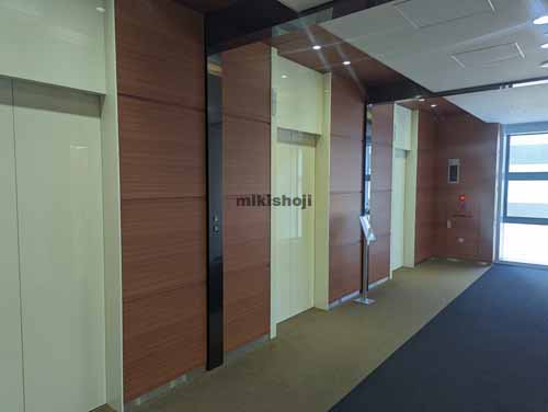 一番町平和ビル エレベーターホール1