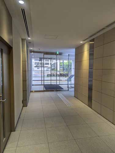 山王セントラルビル エントランス1