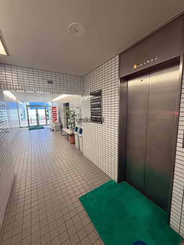 モアグランド関内ビル エレベーターホール1