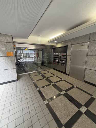 本町松永ビル エントランス1