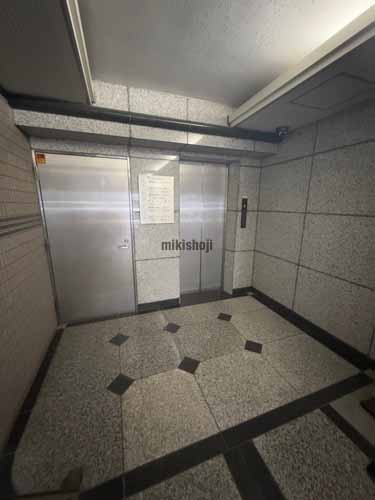 本町松永ビル エレベーターホール1
