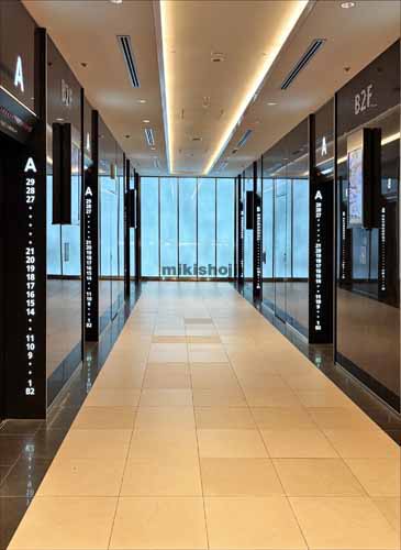 スカイビル エレベーターホール1