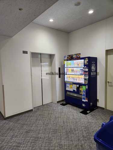 オルトヨコハマ・ビジネスセンタービル エレベーターホール1