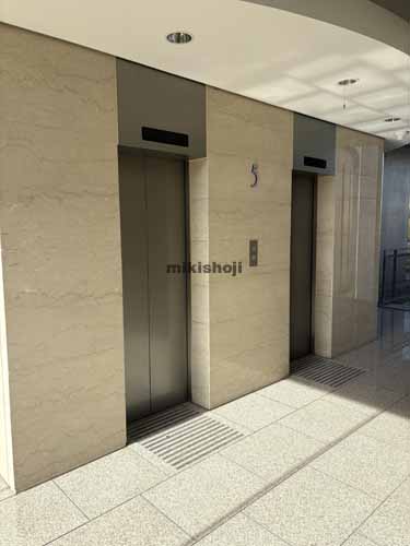 清康社ビル エレベーターホール2