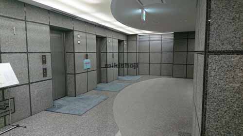 サウス・コア エレベーターホール1