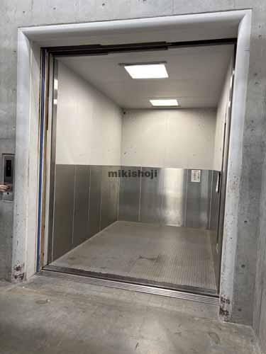 安田倉庫守屋町Ｃ号 エレベーターホール2