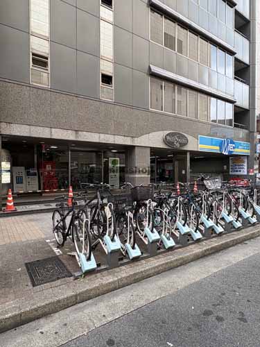 ＷＥＳＴ ＮＡＧＯＹＡ ５６ エントランス1