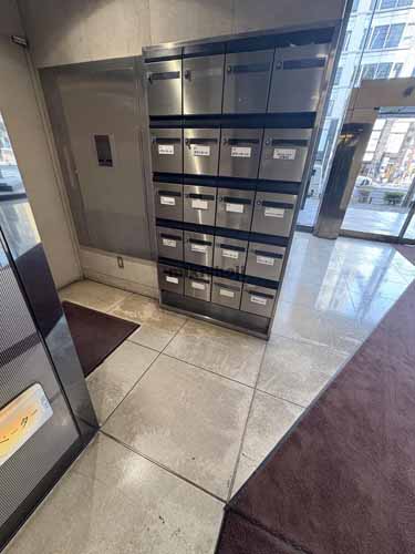 プロト葵ビル エントランス2