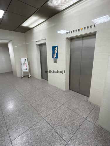 津市全域の百五・明治安田ビル エレベーターホール2