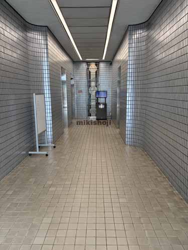 四日市市全域の四日市ＭＮビル エレベーターホール1