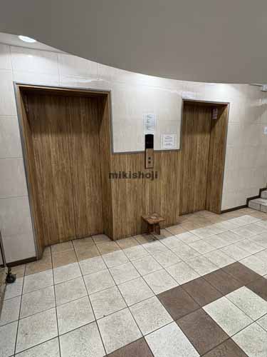 中央広小路ビル エレベーターホール1