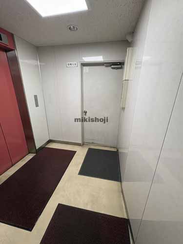 伏見ＤＯビル エレベーターホール1