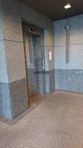 セプトン丸の内ビル エントランス3