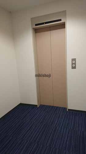 セプトン丸の内ビル エレベーターホール1