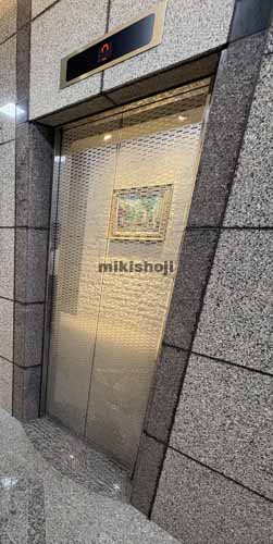 丸の内伏見通ビル エレベーターホール1