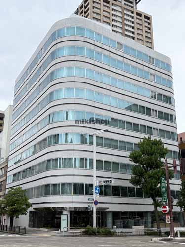 名駅・那古野の愛三ビル 外観2