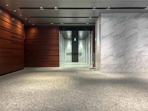 名古屋クロスコートタワー エレベーターホール1