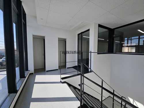 ＭＴ倉庫付事務所 貸室内6