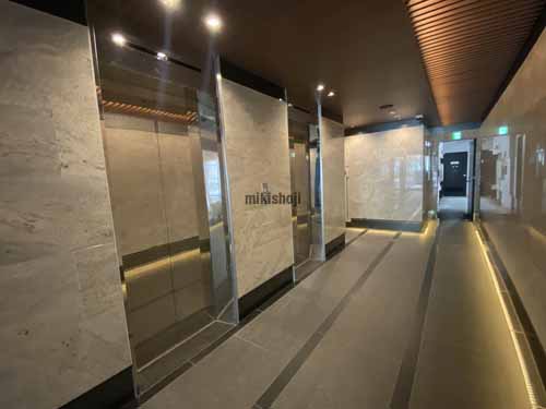 梅田ステートビル エントランス4