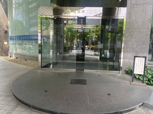 商業第二ビル エントランス2