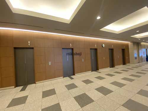 大阪興銀ビル エントランス2