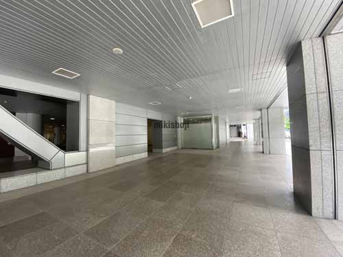 大阪興銀ビル エントランス6