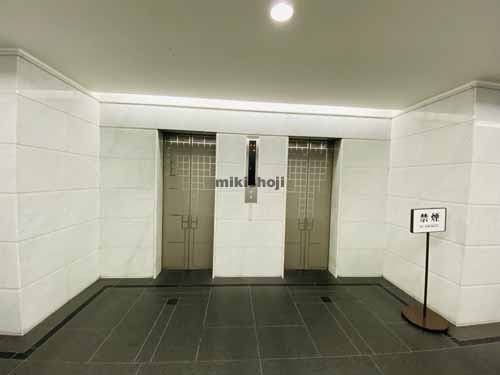 又一ビル エントランス5