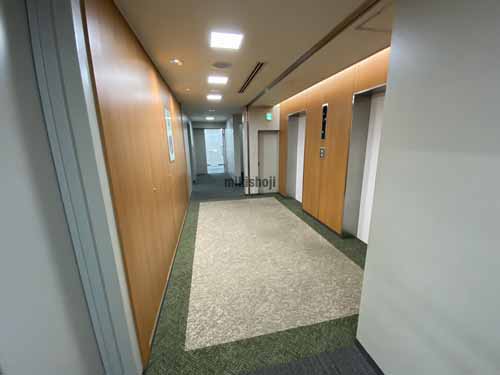 高麗橋ウエストビル エレベーターホール4