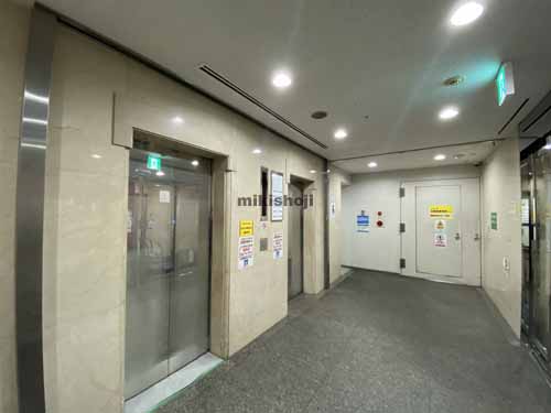 本町南シモジマビル エントランス6