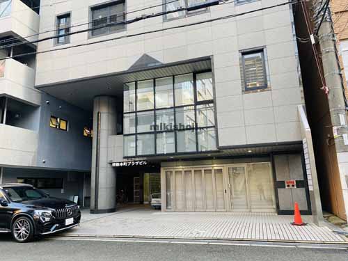 堺筋本町プラザビル エントランス2