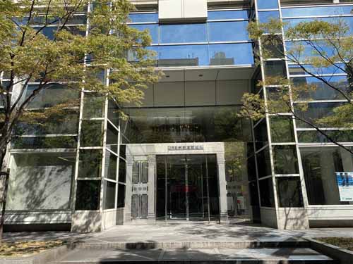 ＪＲＥ堺筋本町ビル エントランス4