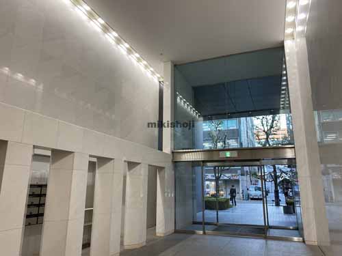 ＮＴＰＲ堺筋本町ビル エントランス4