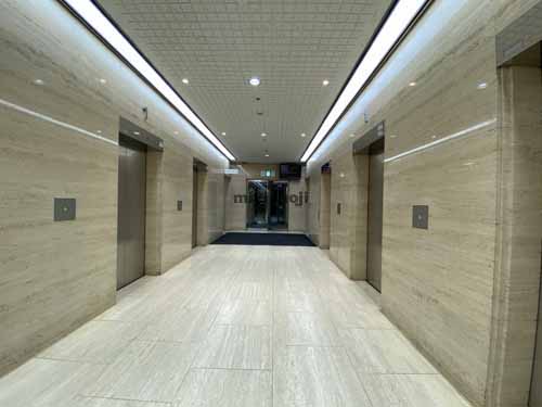 信濃橋三井ビル エントランス1