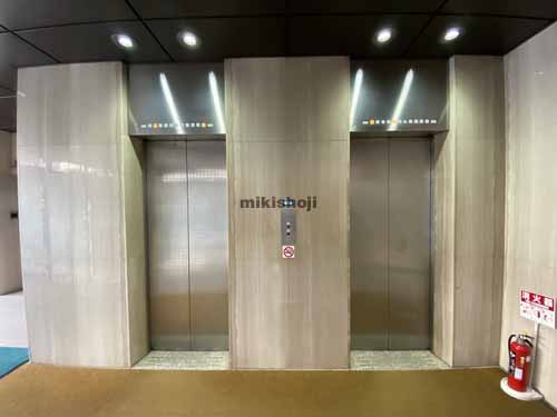 ワイダ本町ビル エントランス2